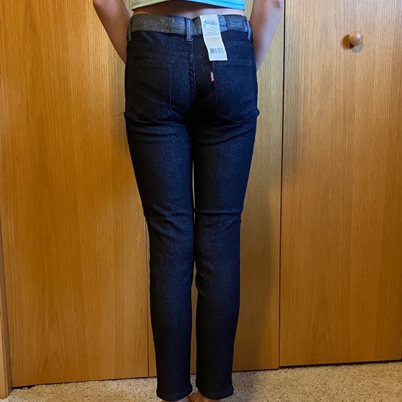 Levi’s Dark Blue Skinny Jeans - Picture 3 of 7